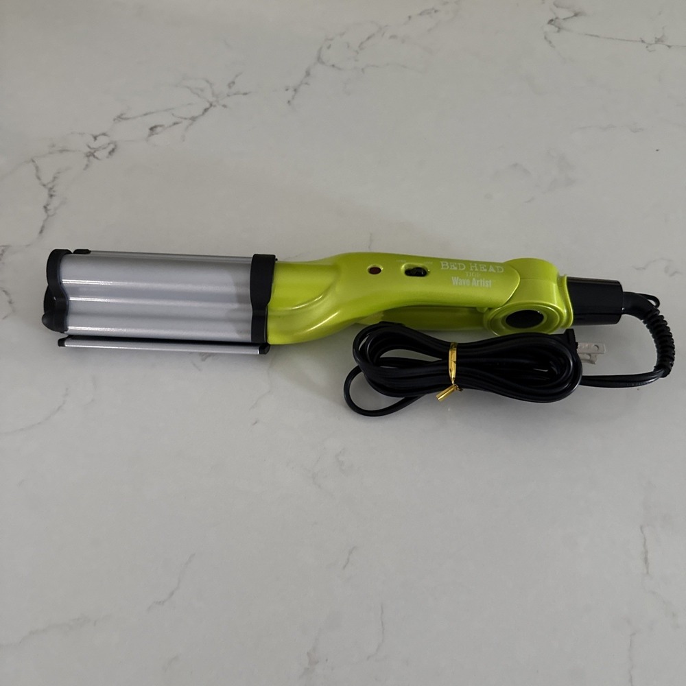 TIGI Bed Head Wave Artist Tourmaline Ceramic Curling Iron Neon Green Tested EUC